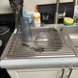 KRAUS Multipurpose over sink Roll up dish Drying Rack NEW IN Box, Grey